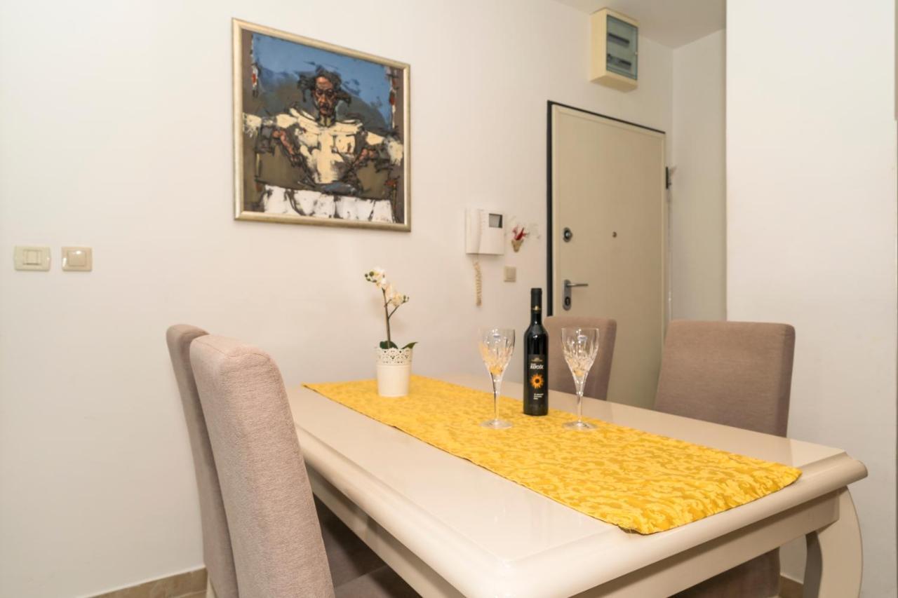 Luxury 1 Bedroom App Center&Balcony Free Parking Split Buitenkant foto